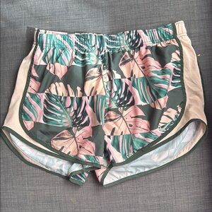 Tropical Print Women's Nike Tiempo Shorts